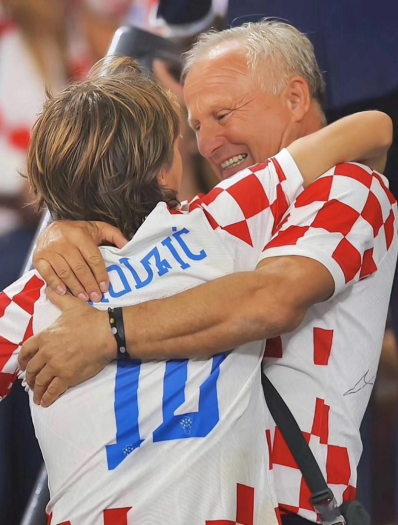 Icon回应辩论争议：我并没有恶意，她说我是猪头焖子