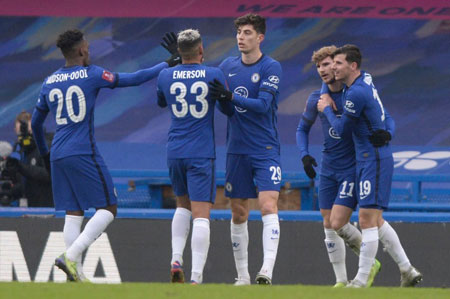 RNG老板白星被执行1.6亿！Doinb爆料RNG已被收购：新老板十分惊喜！