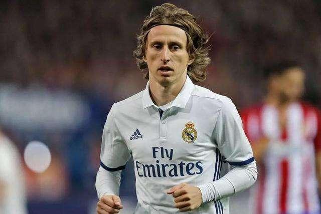 [游泳]张雨霏轻松晋级女子100蝶泳决赛